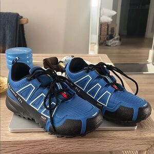 Bronoir orthopaedic running shoes